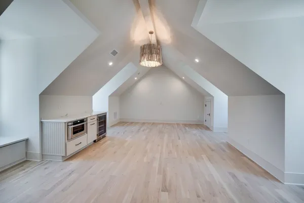 $2,275,000 | 811 Neartop Drive, Nashville, TN 37205
