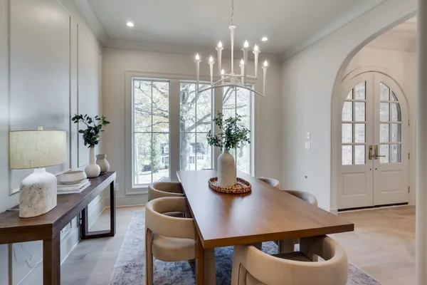 $2,275,000 | 811 Neartop Drive, Nashville, TN 37205