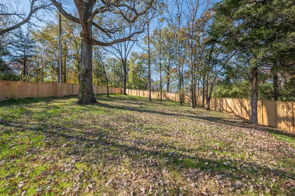 $2,275,000 | 811 Neartop Drive, Nashville, TN 37205