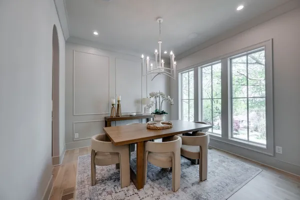 $2,275,000 | 811 Neartop Drive, Nashville, TN 37205