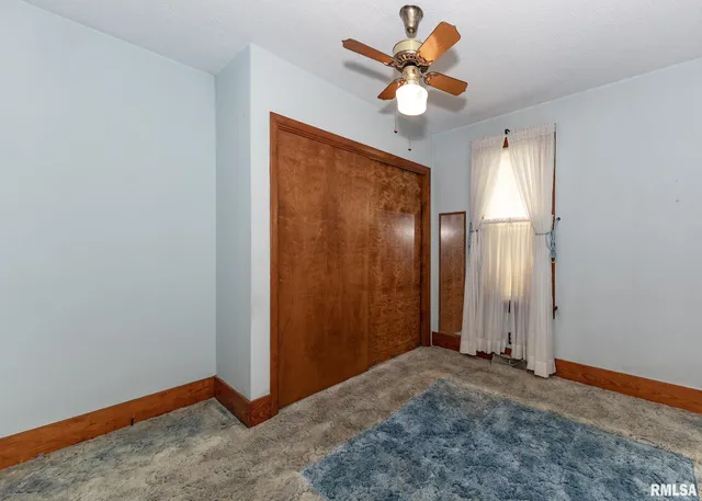 $115,000 | 304 South 5th Avenue, New Windsor, IL 61465