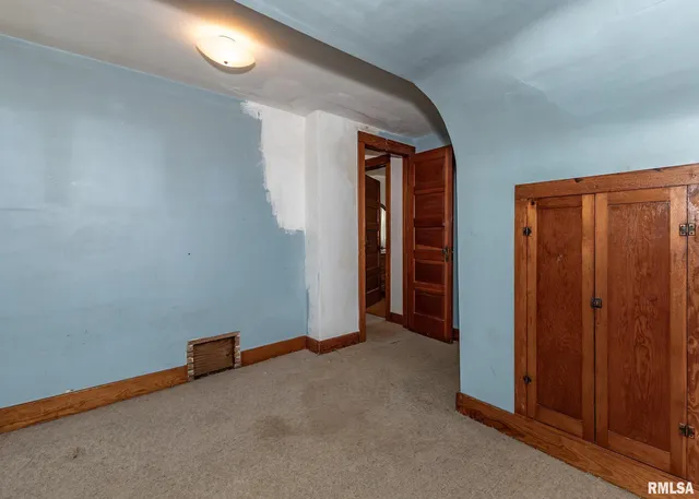 $115,000 | 304 South 5th Avenue, New Windsor, IL 61465