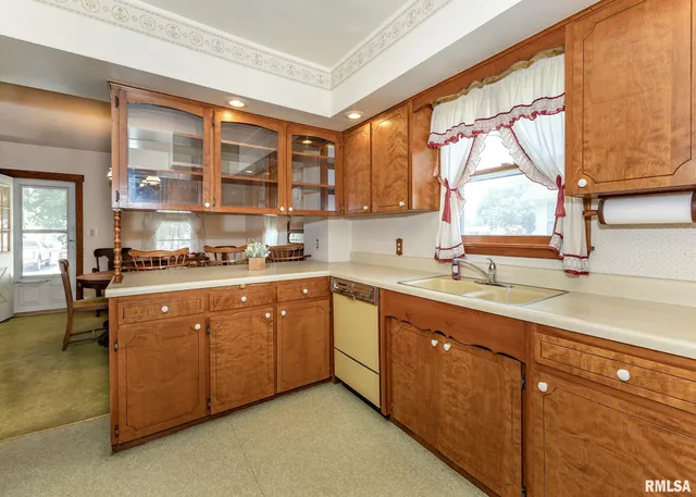 $115,000 | 304 South 5th Avenue, New Windsor, IL 61465