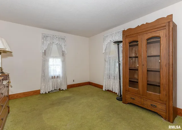 $115,000 | 304 South 5th Avenue, New Windsor, IL 61465