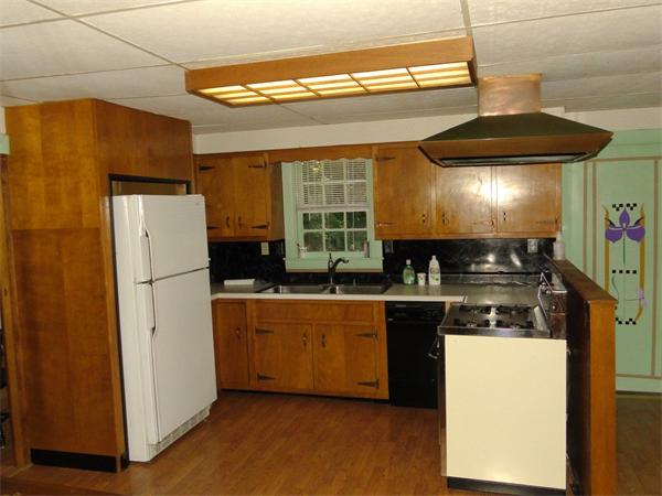 24 Manatee Road Weymouth, MA 02189 - Photo 4 of 27 Gallery Image 4