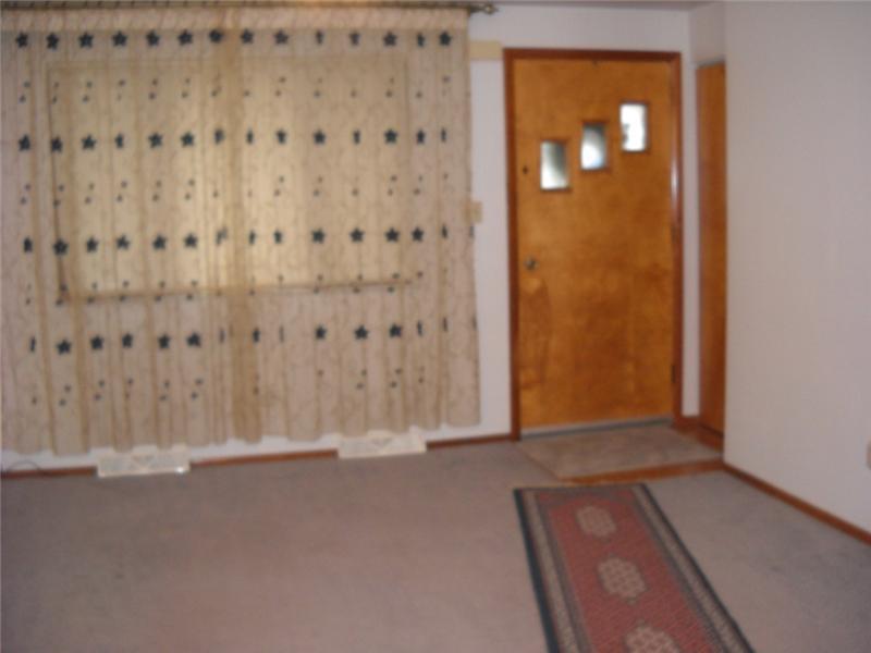 213 Tilford Road Penn Hills, PA 15235 - Photo 3 of 24 Living Room.