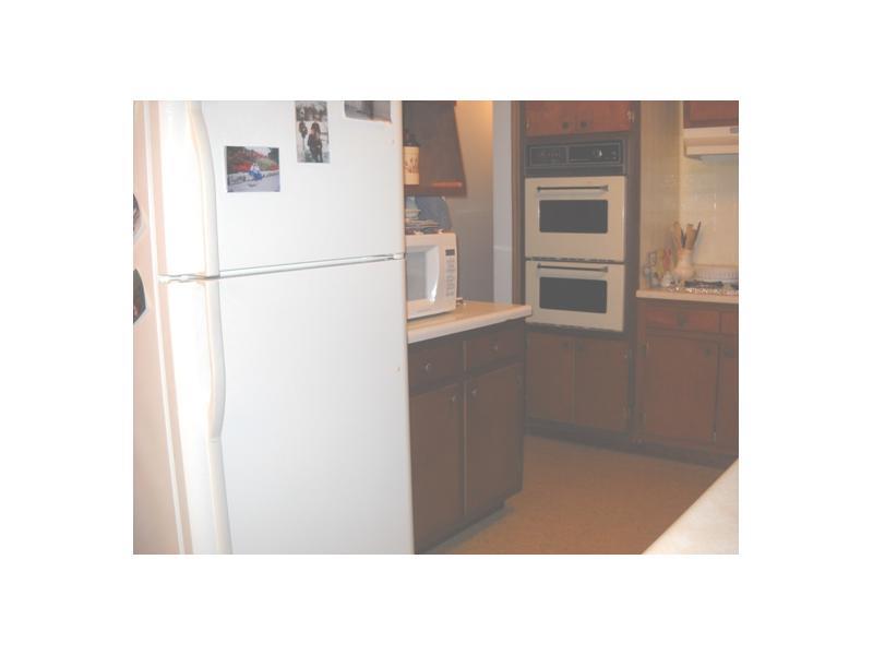 213 Tilford Road Penn Hills, PA 15235 - Photo 6 of 24 Kitchen.