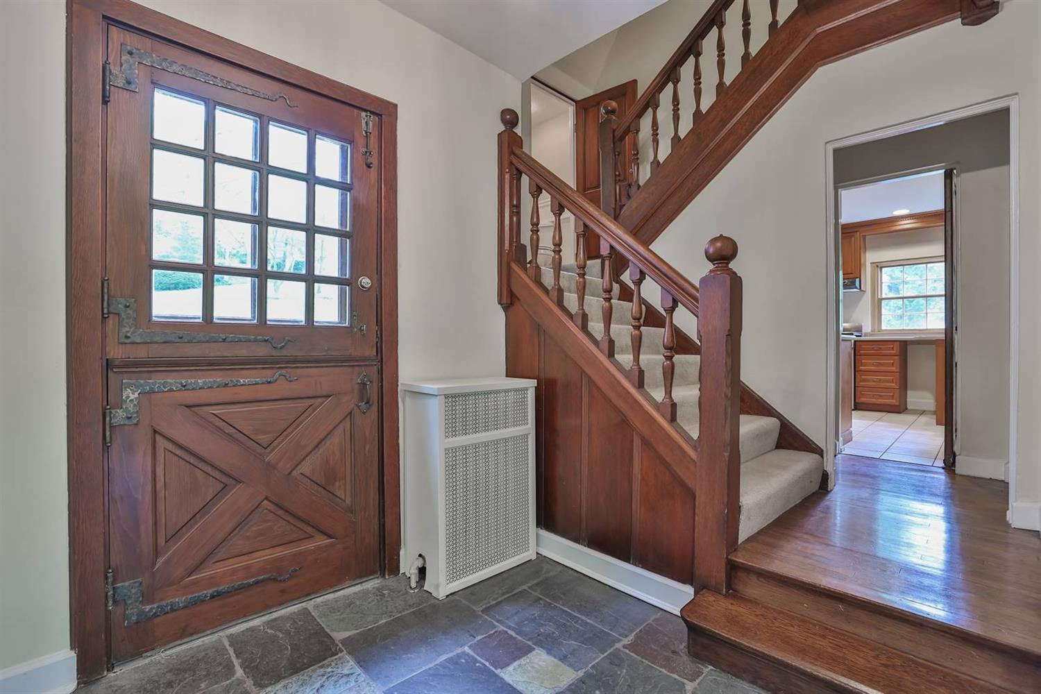 501 Reily Road Wyoming, OH 45215 - Photo 4 of 42