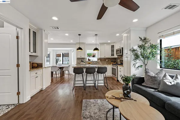 $1,599,999 | 3286 Whitesand Court, San Jose, CA 95148