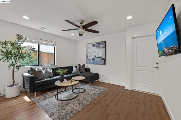 $1,599,999 | 3286 Whitesand Court, San Jose, CA 95148