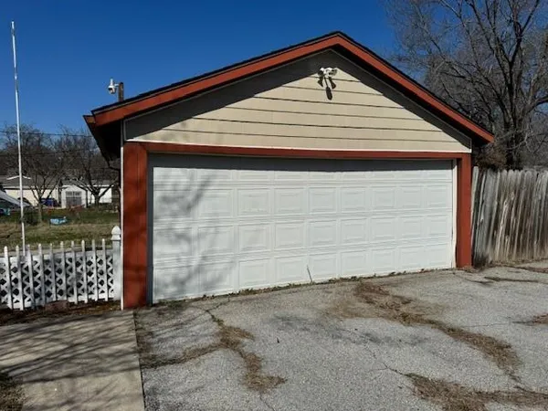 $78,000 | Allen Avenue, Chanute, KS 66720
