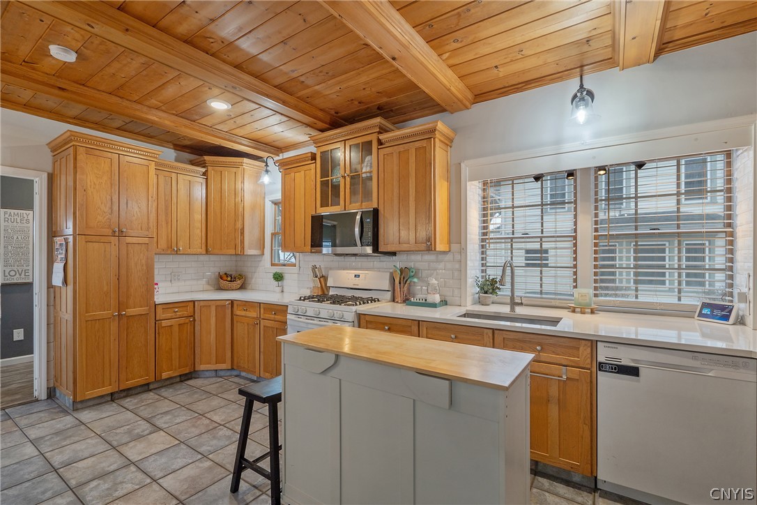 221 Reed Avenue Syracuse, NY 13207 - Photo 23 of 41