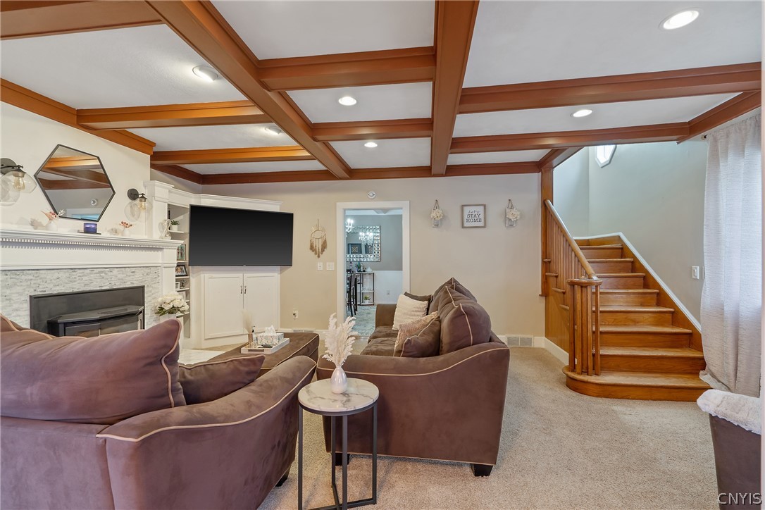 221 Reed Avenue Syracuse, NY 13207 - Photo 7 of 41