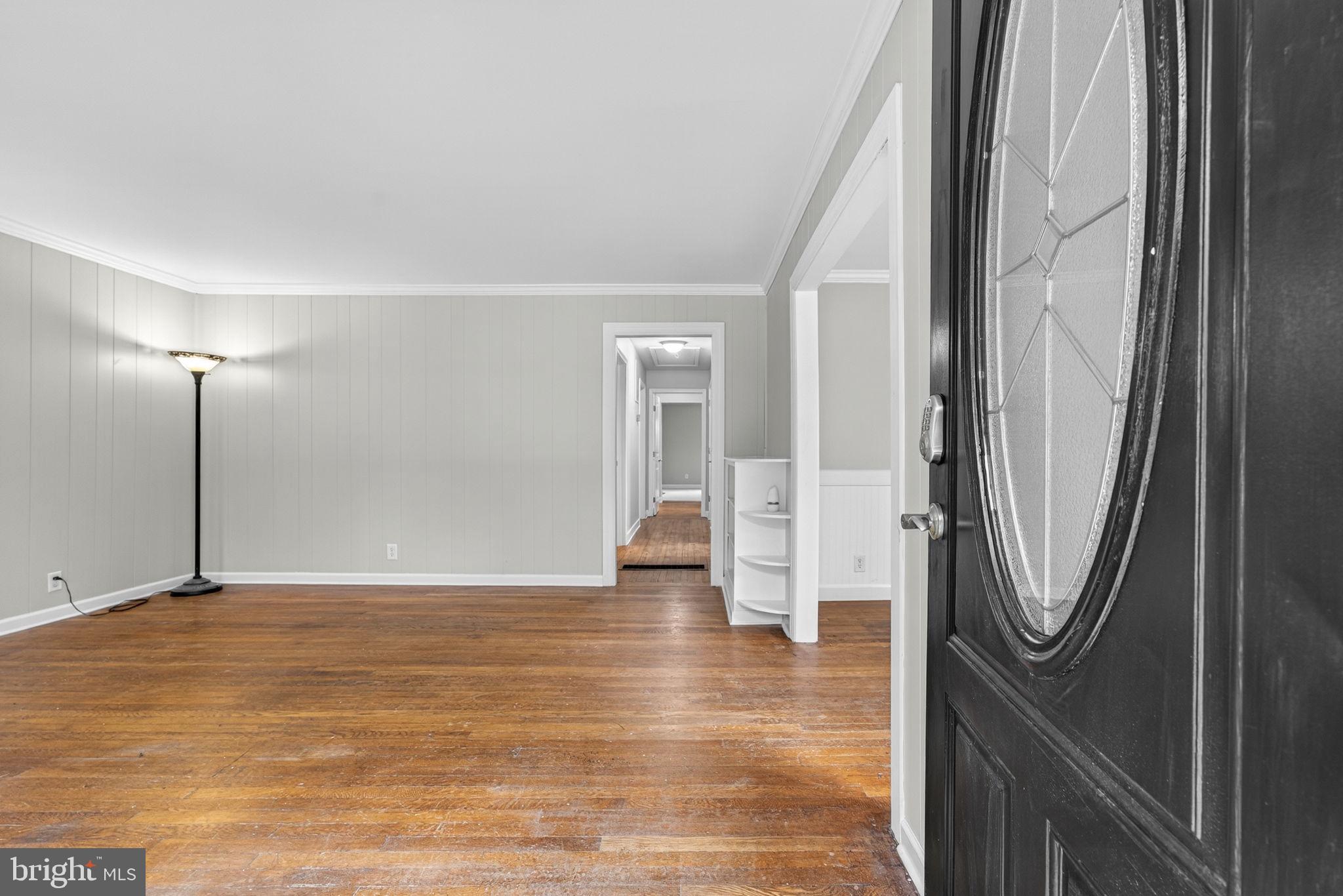 10048 Dahlgren Road King George, VA 22485 - Photo 7 of 51 Freshly Painted Interior