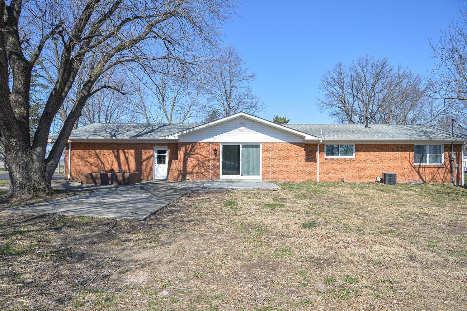 334 BB Road Columbia, IL 62236 - Photo 6 of 35