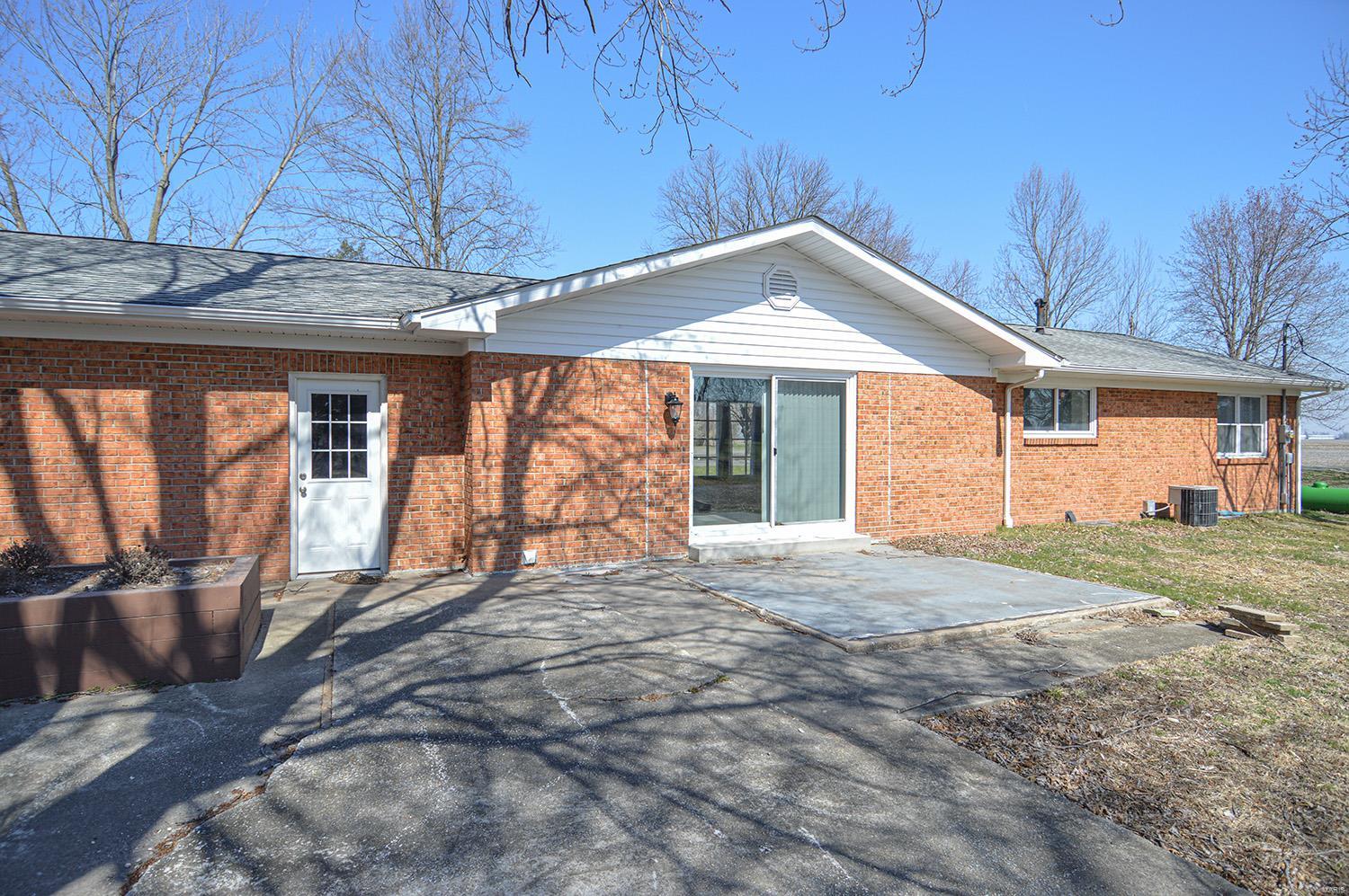 334 BB Road Columbia, IL 62236 - Photo 7 of 35