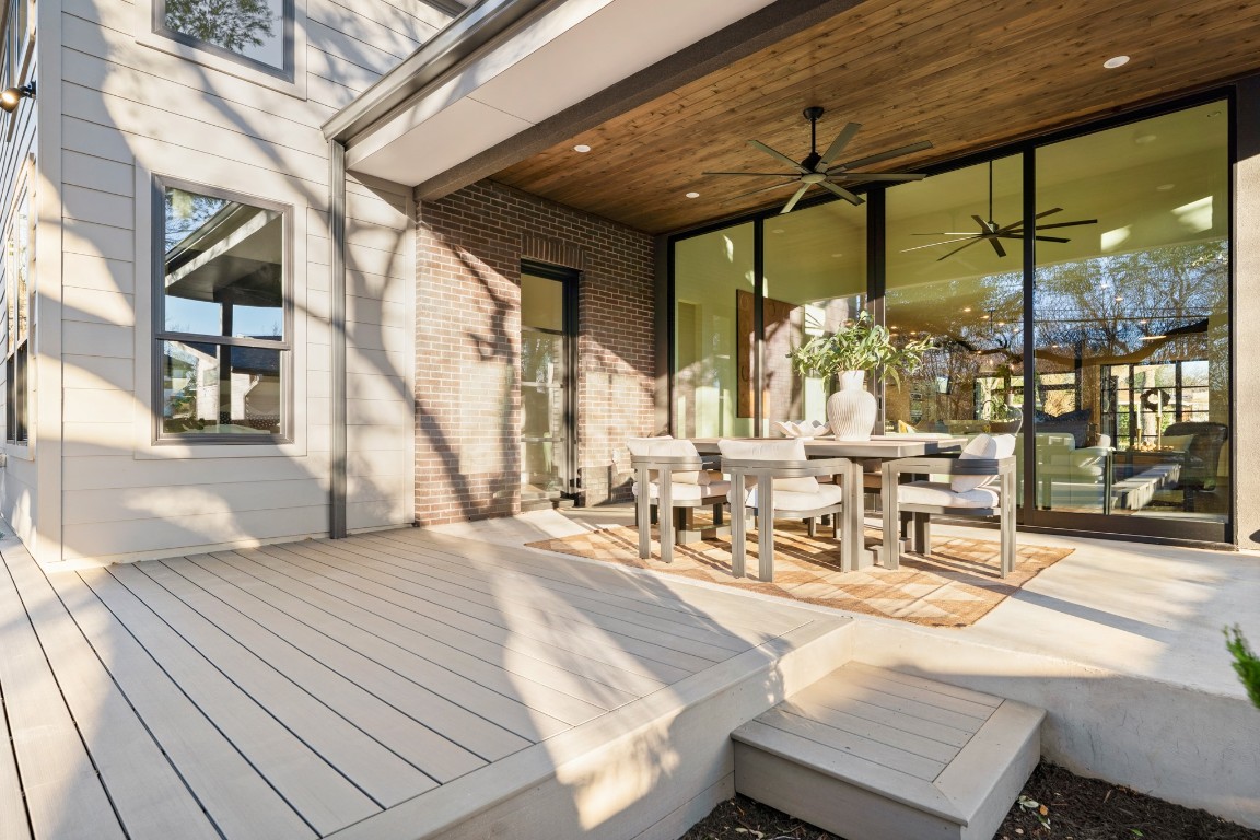 7706 Rutgers Avenue Austin, TX 78757 - Photo 16 of 35 a building outdoor space with seating space