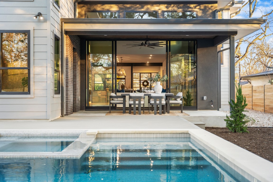 7706 Rutgers Avenue Austin, TX 78757 - Photo 20 of 35 a living room with furniture