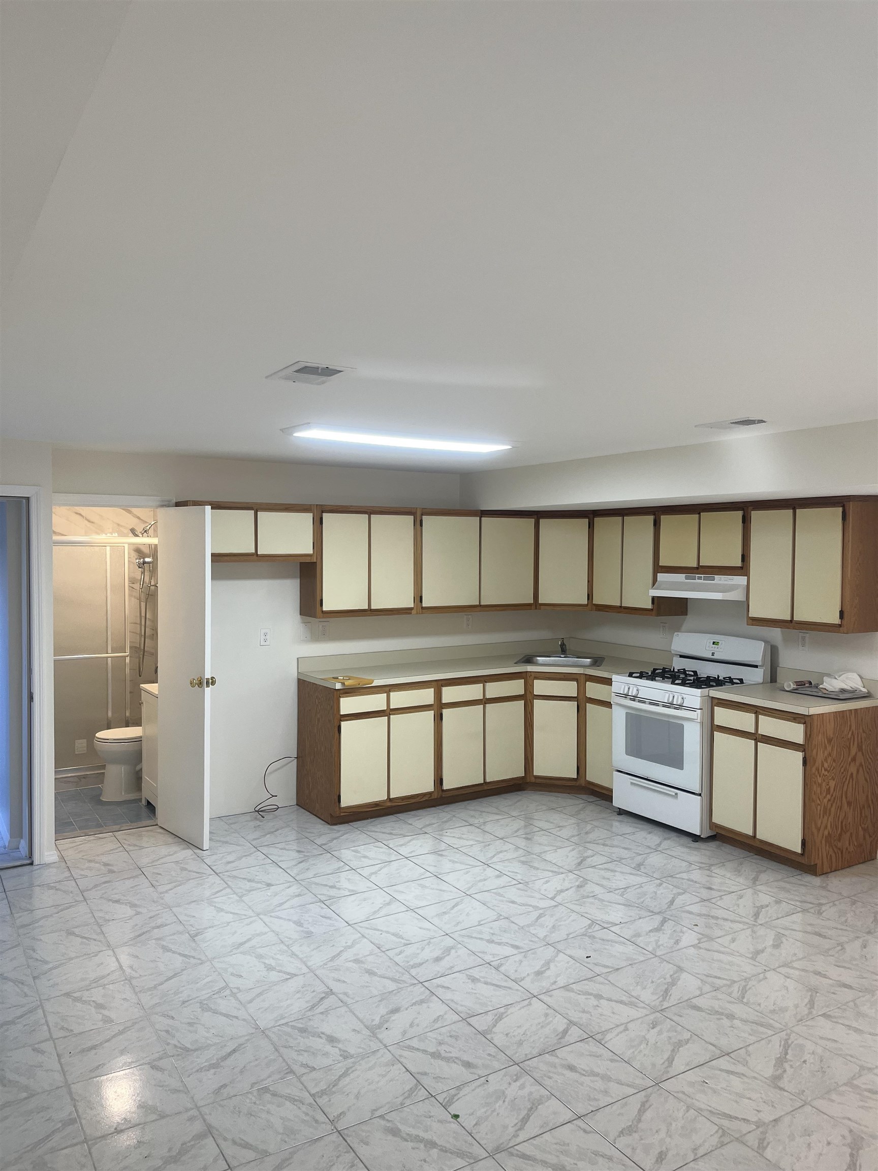 653 39th Street, Unit 1B Union City, NJ 07087 - Photo 10 of 15