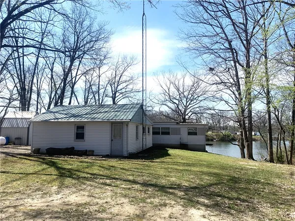 $120,000 | 6 Highwater Point, Pana, IL 62557