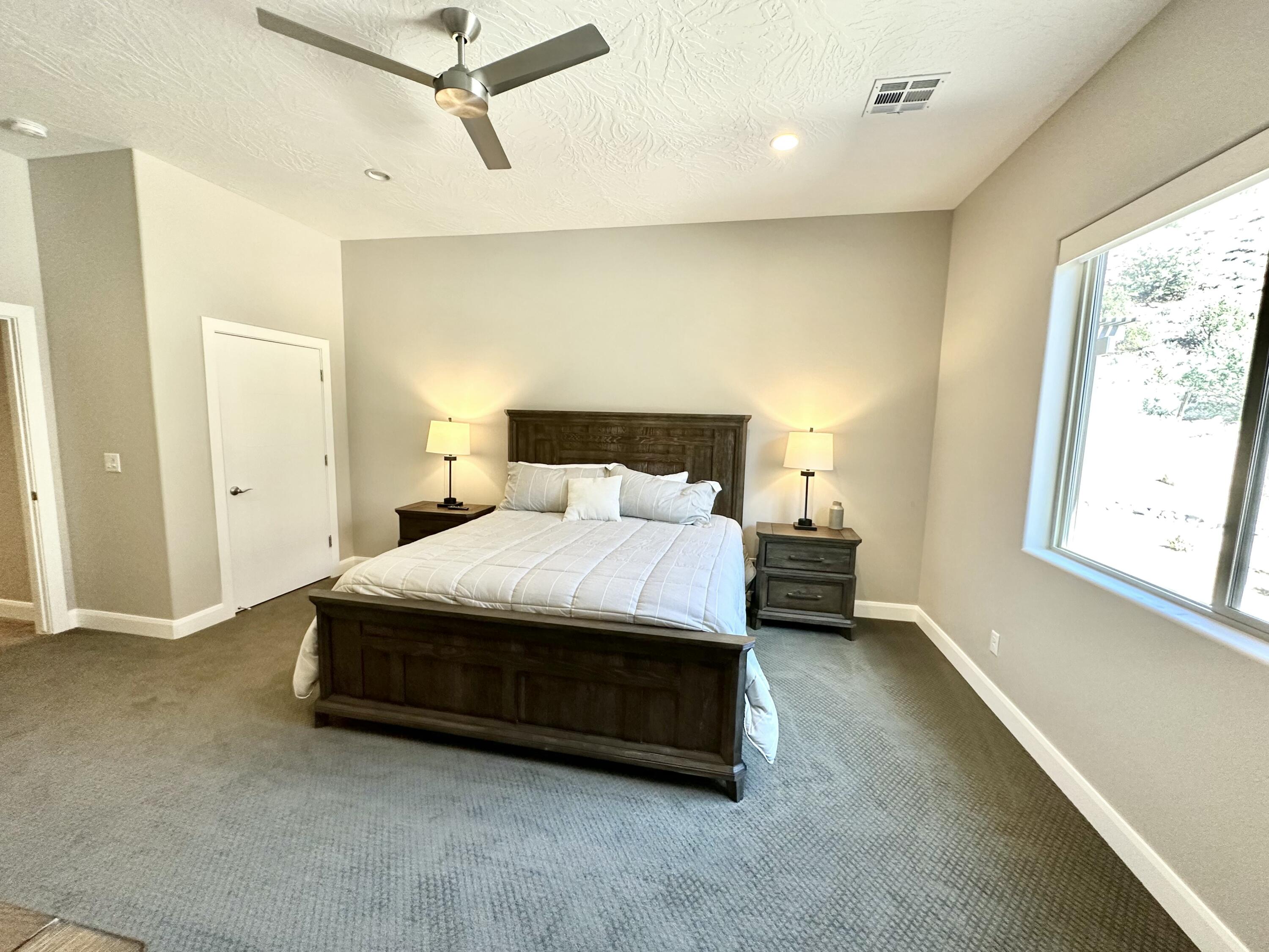 108 Trapper Circle, Unit C Springdale, UT 84767 - Photo 25 of 29 Primary Suite