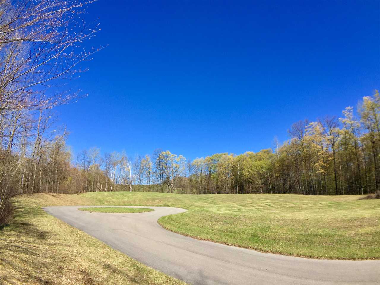 3505 Bluff Ridge Road Traverse City, MI 49686 - Photo 12 of 18 1831671-11.JPG