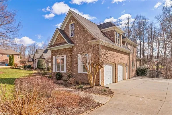 $785,000 | 6305 Blue Aster Trace, Summerfield, NC 27358