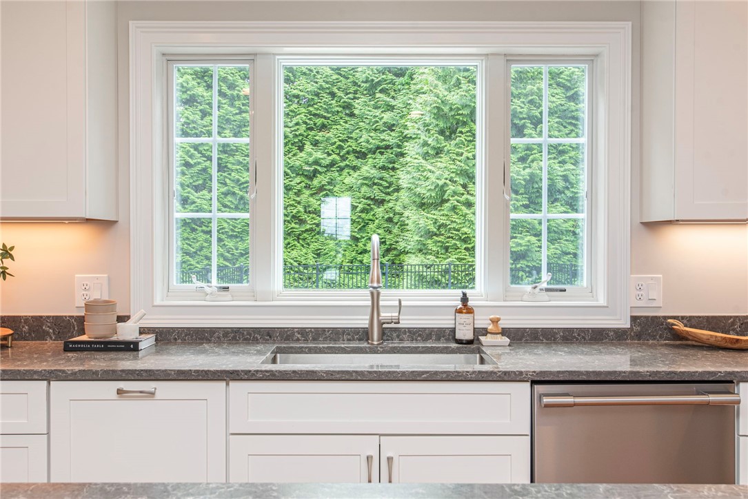 52 Tom Harvey Road Westerly, RI 02891 - Photo 5 of 41 Gallery Image 5