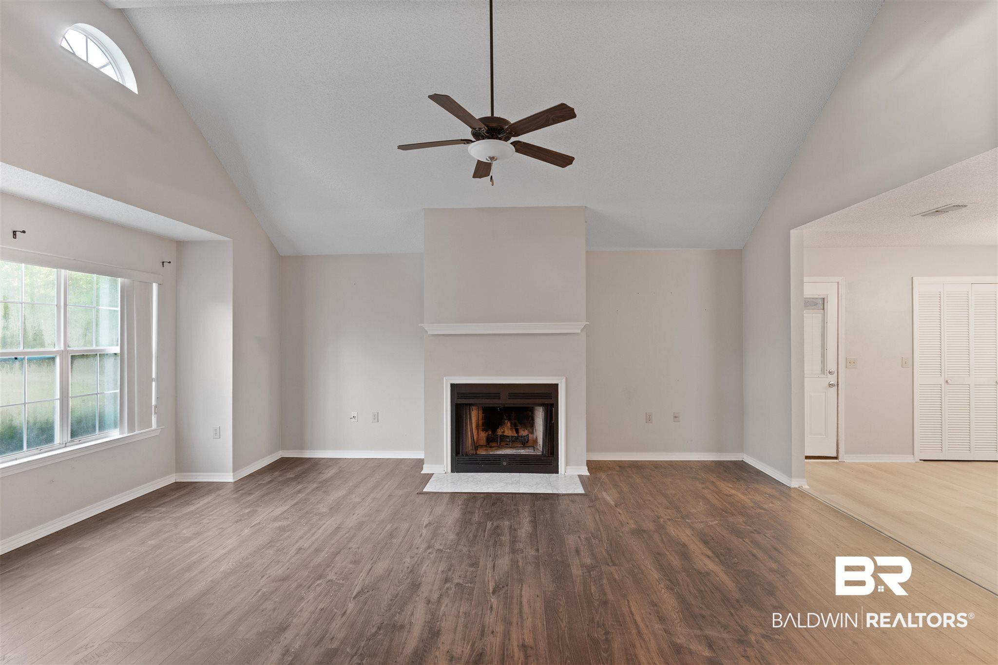 260 Montclair Loop Daphne, AL 36526 - Photo 4 of 26