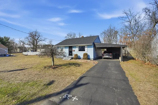 $305,000 | 14 Dorothy Avenue, Chicopee, MA 01020