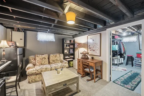 $305,000 | 14 Dorothy Avenue, Chicopee, MA 01020