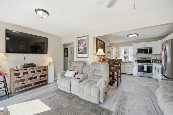 $305,000 | 14 Dorothy Avenue, Chicopee, MA 01020