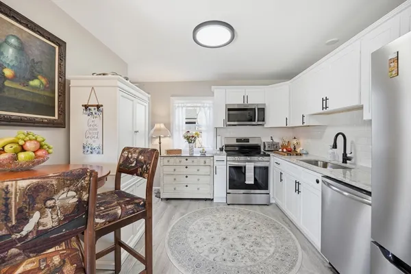 $305,000 | 14 Dorothy Avenue, Chicopee, MA 01020