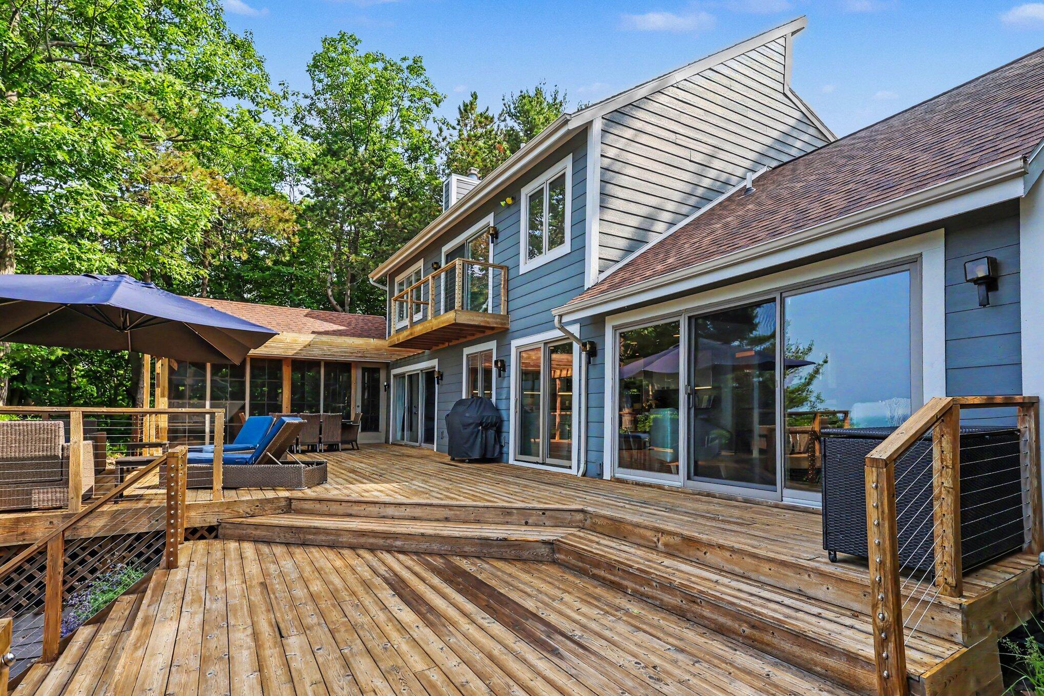 18240 North Shore Estates Road Spring Lake, MI 49456 - Photo 23 of 64 Deck