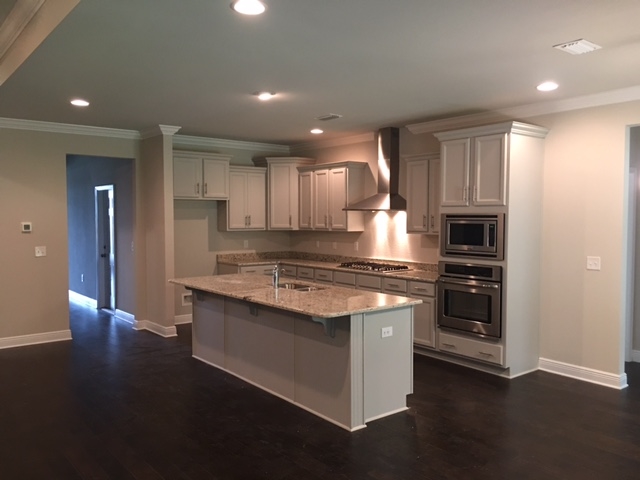 4164 Craigend Loop Gulf Shores, AL 36542 - Photo 4 of 9 Gourmet Kitchen
