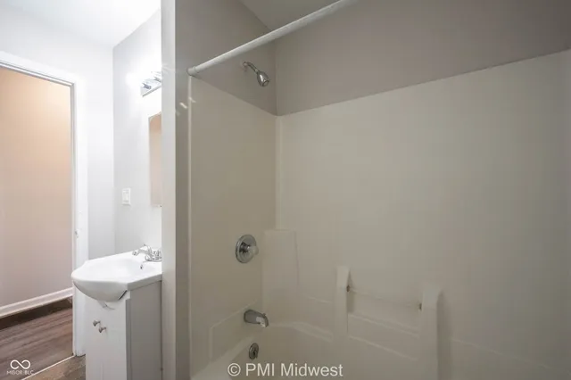 $749 | 3014 West 10th Street, Unit 1, Indianapolis, IN 46222