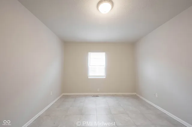 $749 | 3014 West 10th Street, Unit 1, Indianapolis, IN 46222