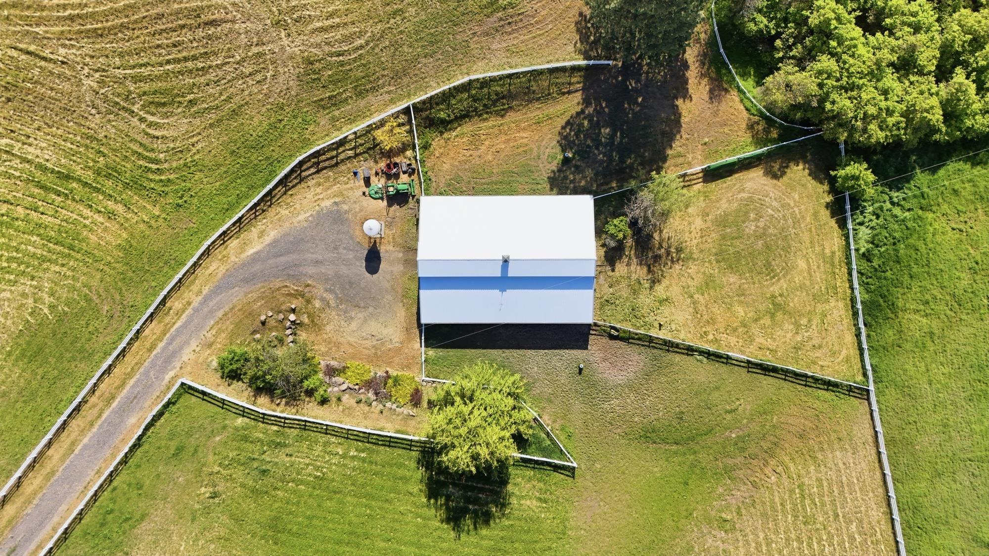 10205 South Sharon Road Spokane, WA 99223 - Photo 14 of 29