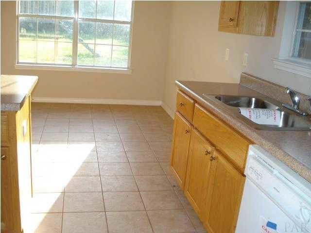 5315 Cox Road Milton, FL 32583 - Photo 6 of 9 Gallery Image 6