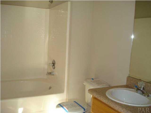 5315 Cox Road Milton, FL 32583 - Photo 8 of 9 Gallery Image 8
