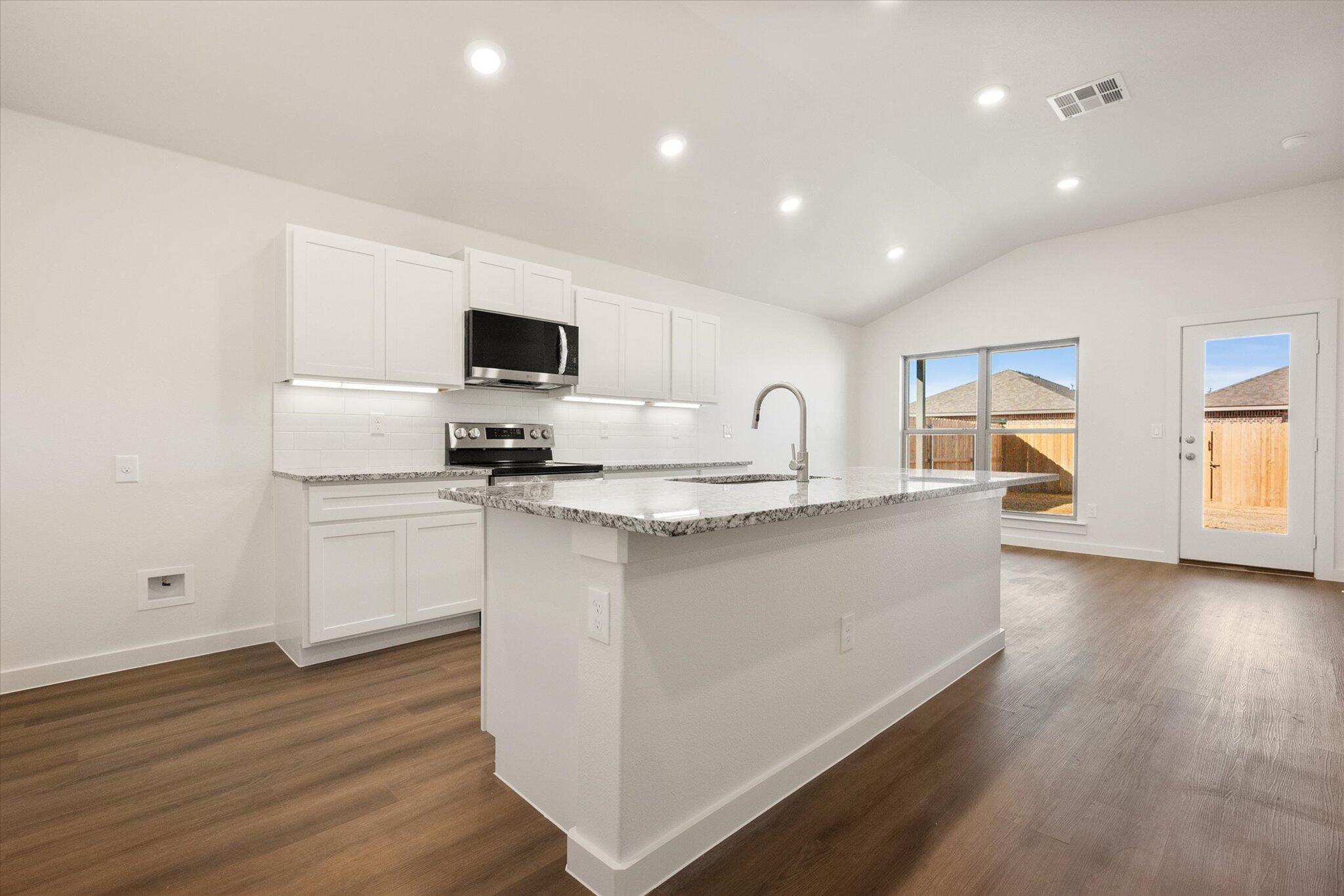 5640 Rice Street Lubbock, TX 79416 - Photo 8 of 21 15-5640 Rice_8371