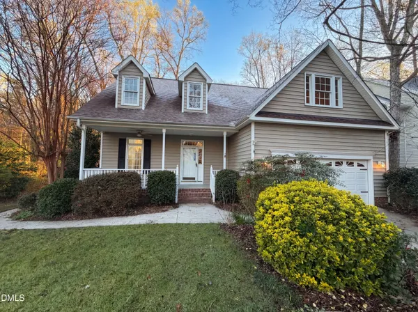 $469,000 | 729 East Ivy Valley Drive, Fuquay-Varina, NC 27526