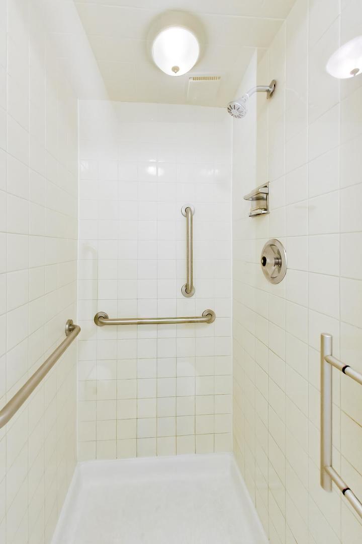 1280 Rudolph Drive, Unit 5K Northbrook, IL 60062 - Photo 16 of 27