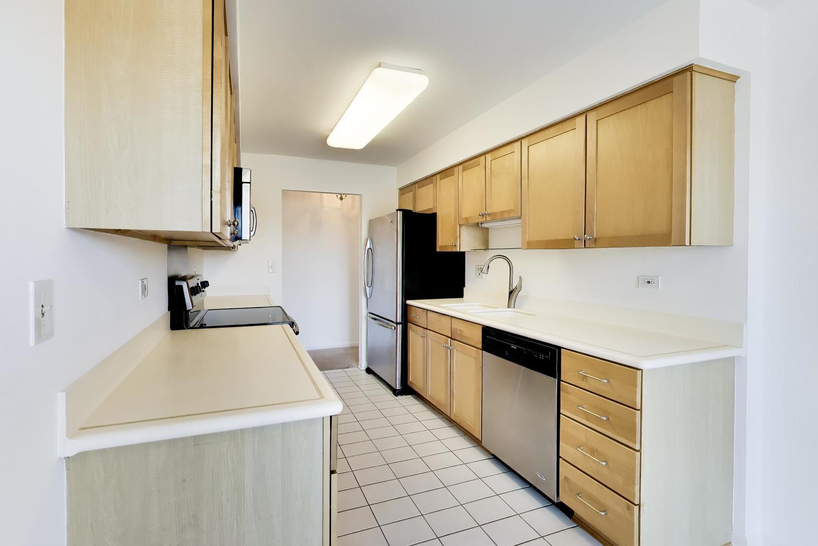 1280 Rudolph Drive, Unit 5K Northbrook, IL 60062 - Photo 8 of 27