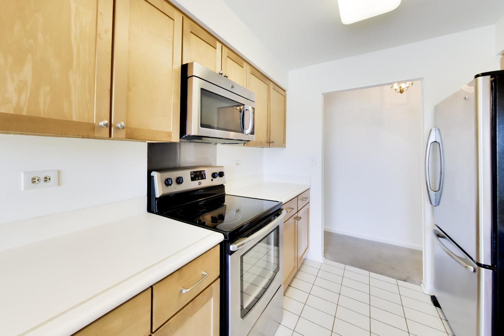 1280 Rudolph Drive, Unit 5K Northbrook, IL 60062 - Photo 9 of 27