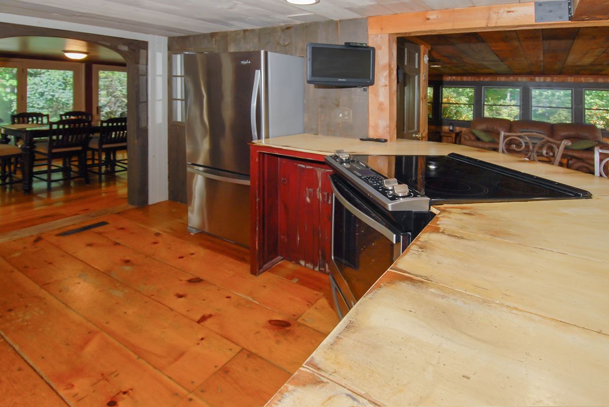 252 Milton Road Rochester, NH 03868 - Photo 7 of 39