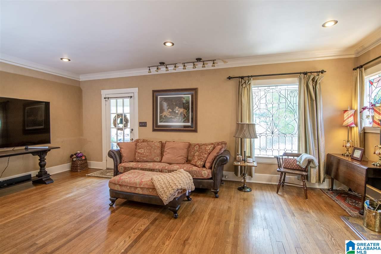 902 Stuart Street Birmingham, AL 35209 - Photo 8 of 44