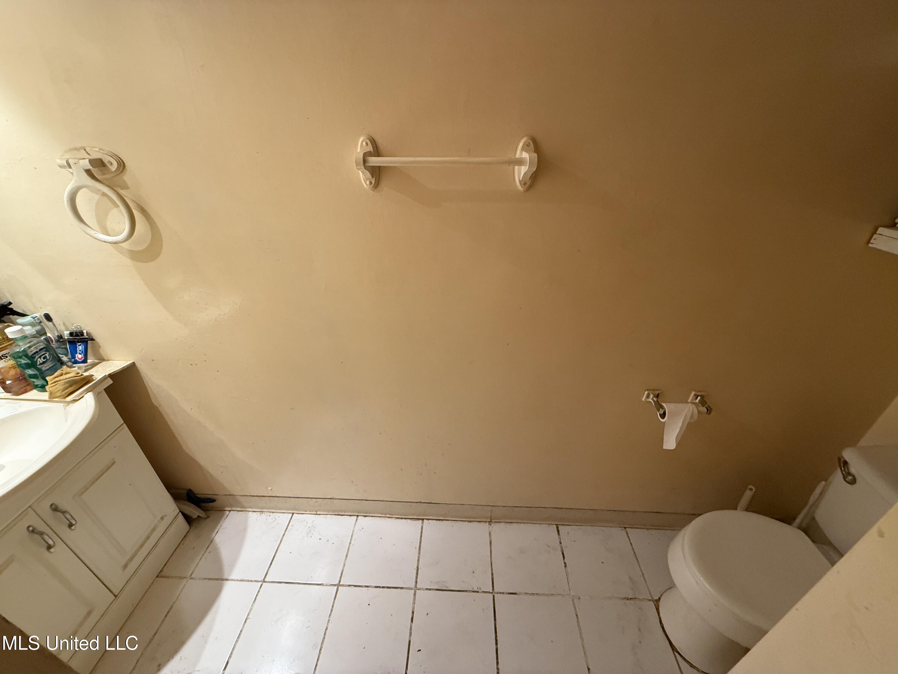 112 Barbara Circle Ocean Springs, MS 39564 - Photo 12 of 21 IMG_0846