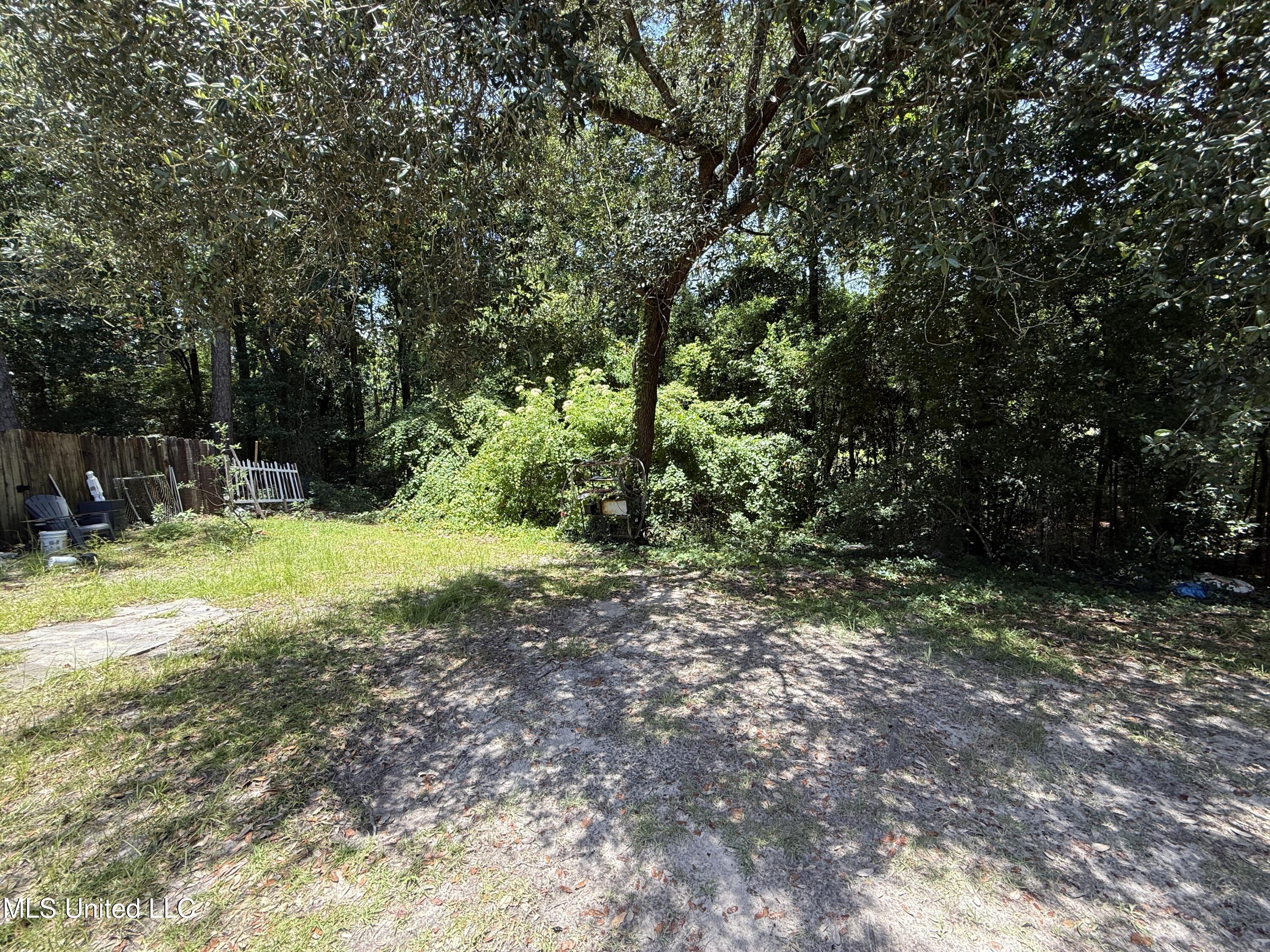 112 Barbara Circle Ocean Springs, MS 39564 - Photo 20 of 21 IMG_0853