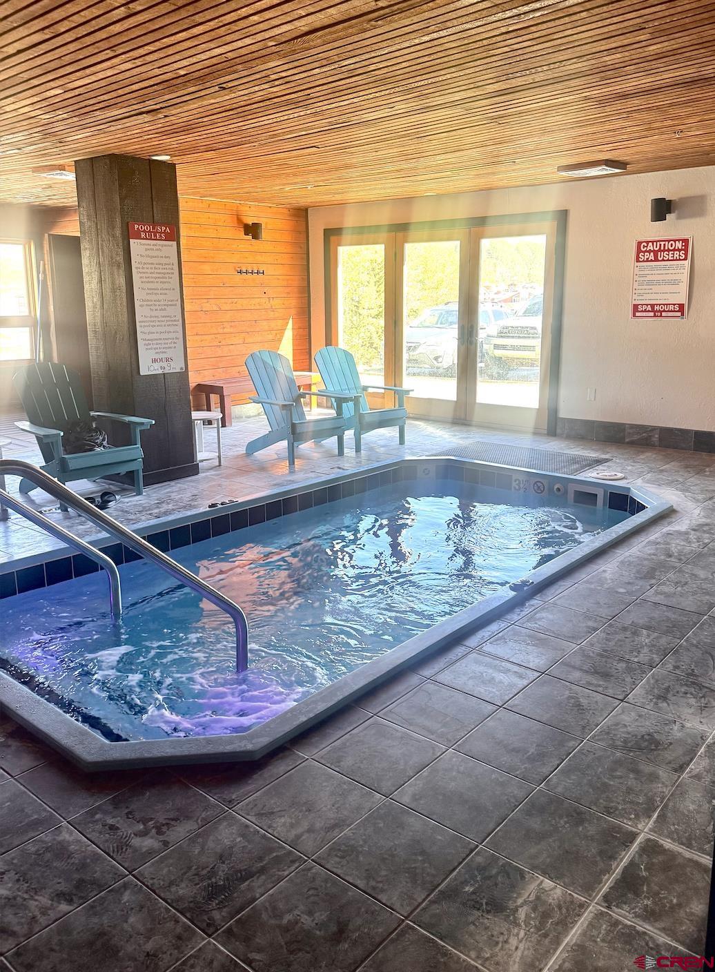 701 Gothic Road, Unit 338 Crested Butte, CO 81225 - Photo 36 of 42 a view of a living room and dining room